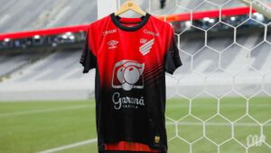 Guaraná Antarctica será patrocinador máster das categorias sub-14, sub-15 e sub-17 do Athletico - Yan Guimarães/Athletico
