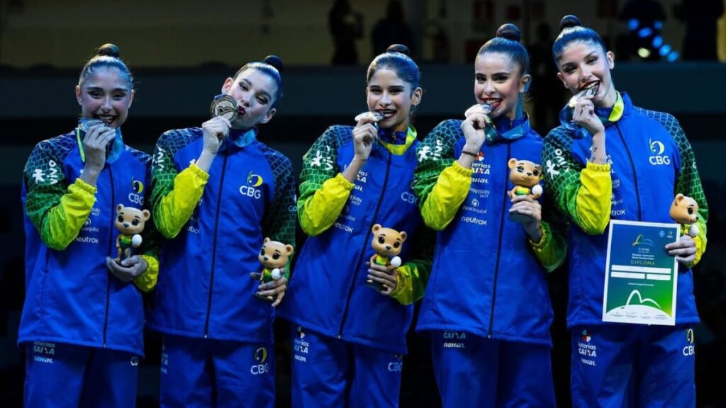 GRD ganha a inédita prata no conjunto geral no Mundial do Rio de Janeiro - Melogym/CBG