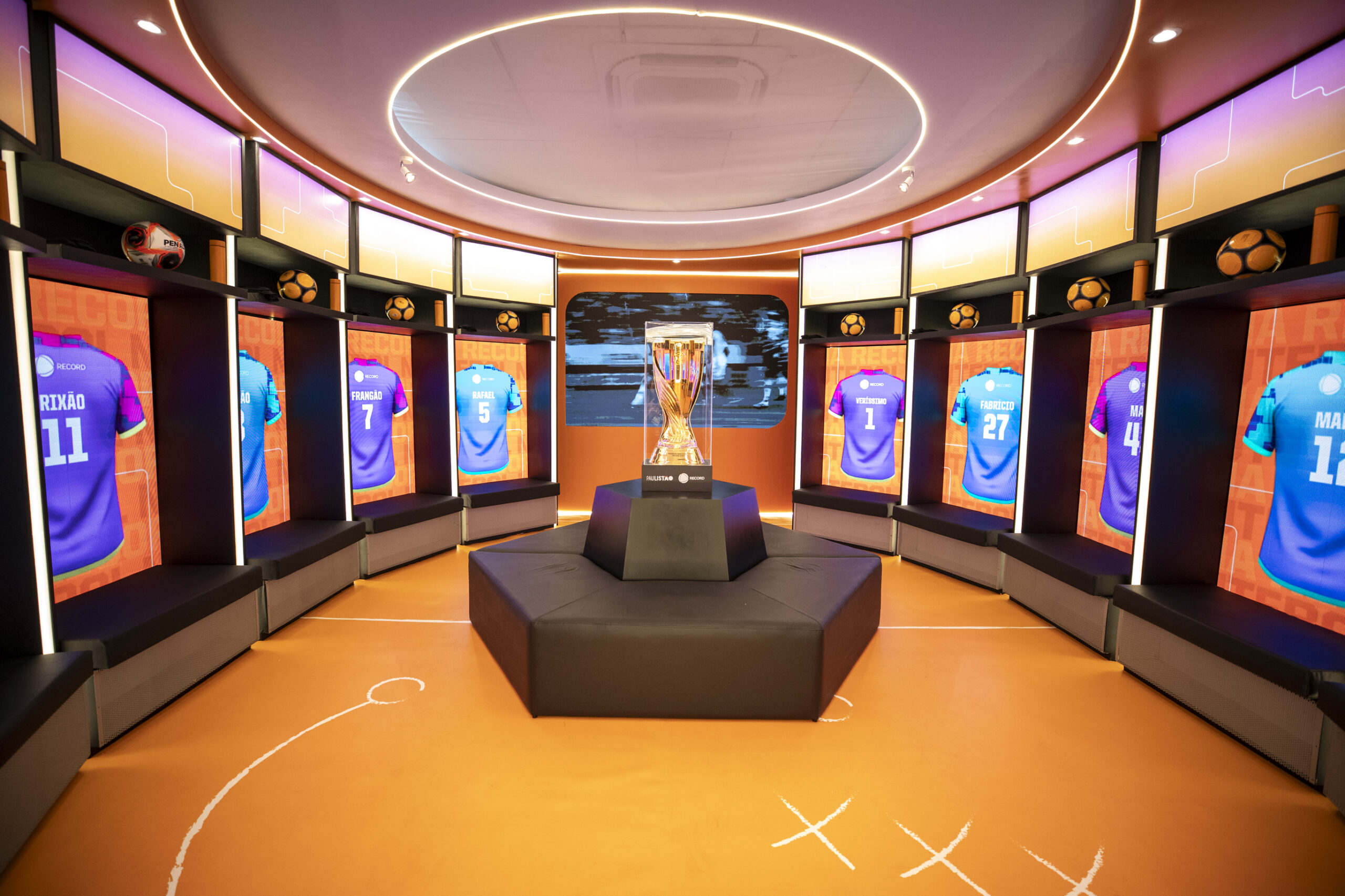 Estande da Record no Maximídia apresentou experiência imersiva no futebol - Divulgação