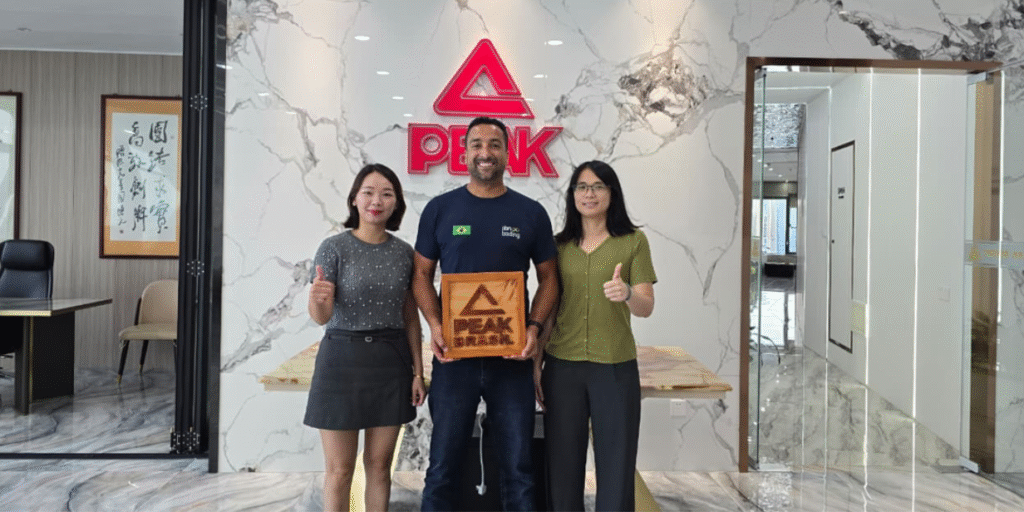 Peak vence burocracia, chega ao Brasil e focará no running com direito a Aloísio Chulapa como embaixador