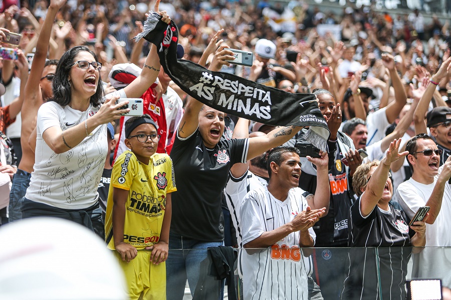 Pesquisa Dibradoras e Máquina mapeia fãs e marcas do futebol feminino
