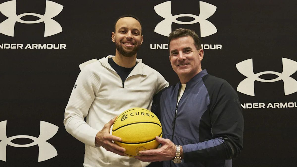 Stephen Curry com Kevin Plank, CEO da Under Armour: casamento desfeito - Divulgação