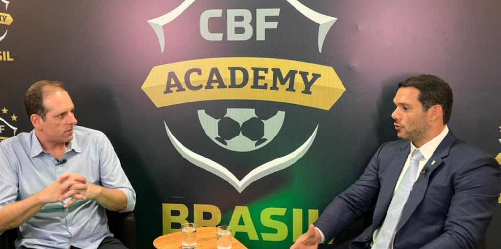 CBF quer profissionalizar a arbitragem brasileira, afirma Samir Xaud