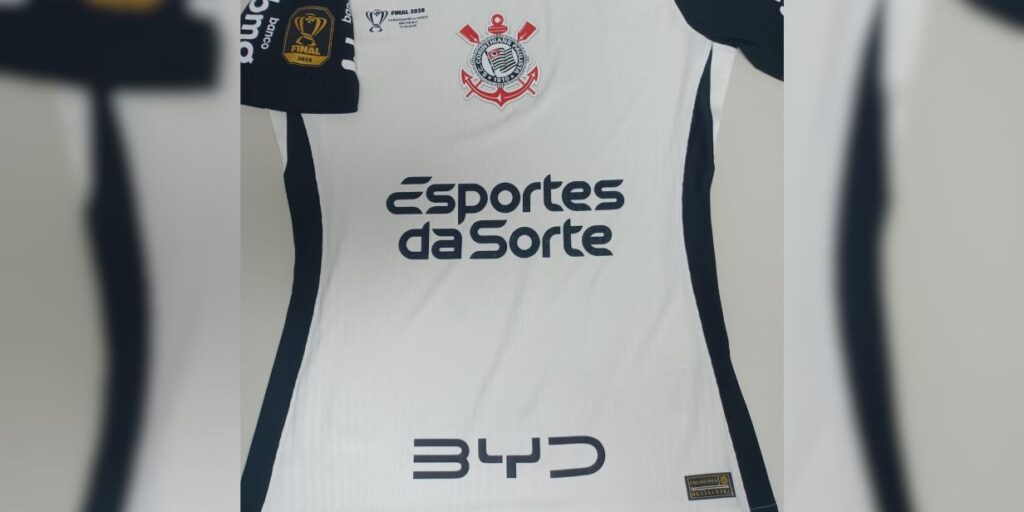 Corinthians fecha patrocínio com BYD para barra frontal da camisa nas finais da Copa do Brasil