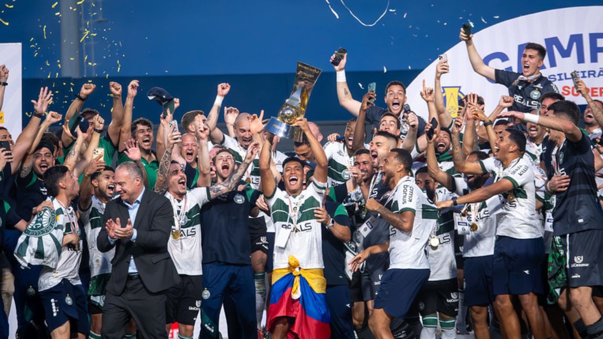 Jogadores do Coritiba comemoram o título da Série B do Campeonato Brasileiro - JP Pacheco / Coritiba