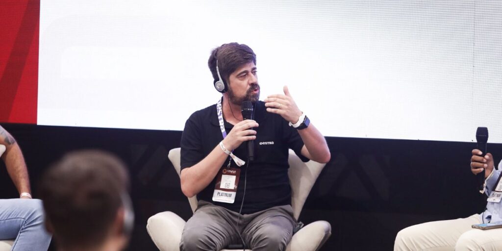 Falta de equipes dedicadas limita potencial do licenciamento nos clubes brasileiros, avalia sócio da Destra