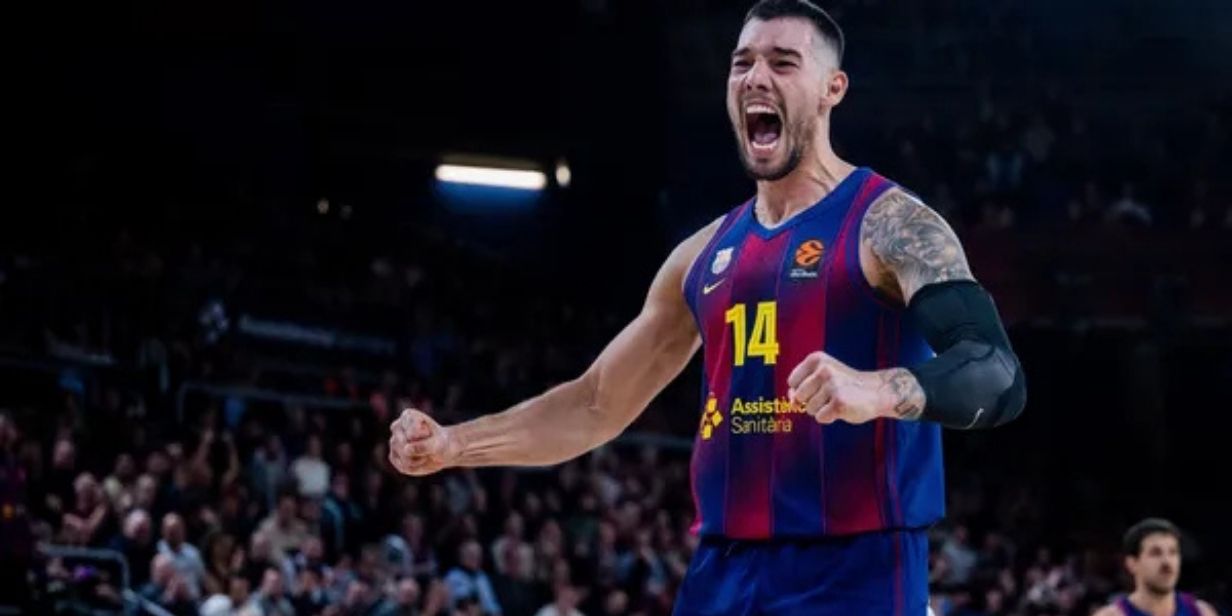 O pivô Willy Hernangómez vibra com ponto na vitória do Barcelona sobre o Partizan, pela Euroliga - Divulgação