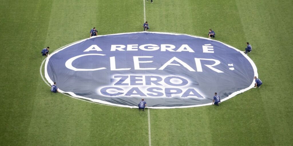 Clear vê Copa do Mundo 2026 como auge de estratégia contínua de conexão através do futebol