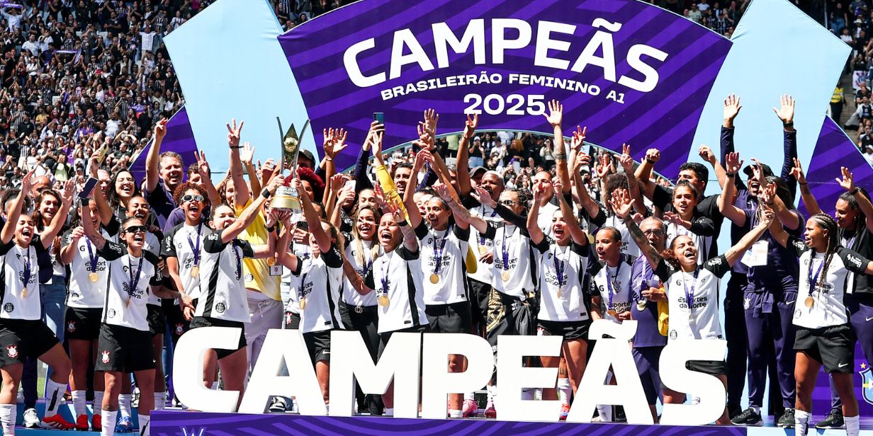 Jogadoras do Corinthians comemoram a conquista do Brasileirão Feminino 2025 - Rodrigo Gazzanel / Ag. Corinthians