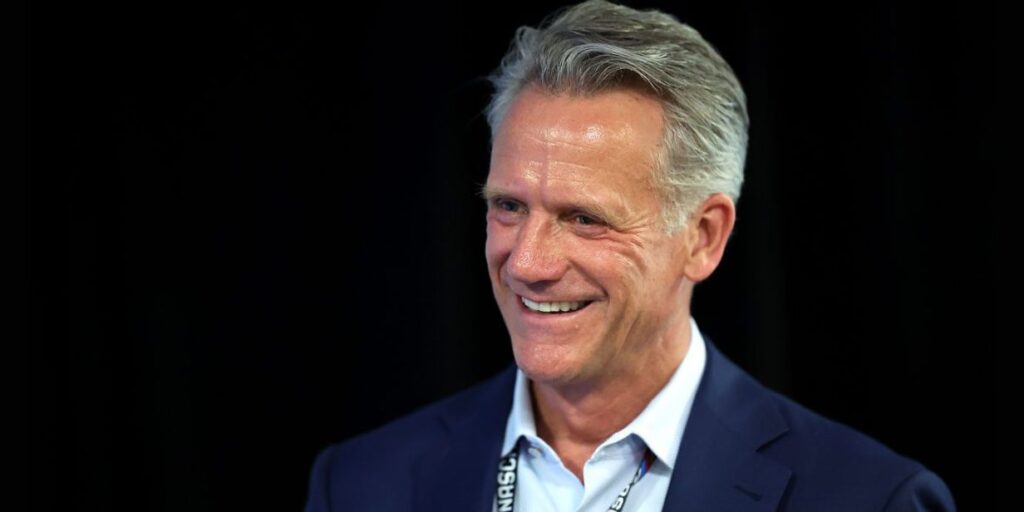 Nascar anuncia renúncia do comissário Steve Phelps