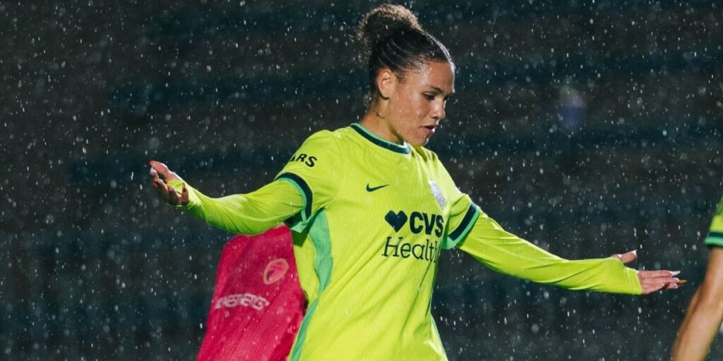 Sindicato das jogadoras da NWSL abre queixa contra liga por imposição de nova regra salarial