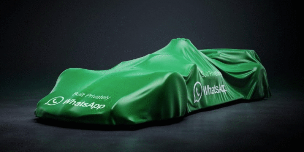 WhatsApp usa evento de lançamento da Fórmula 1 para reforçar principal atributo da marca e ativar patrocínio