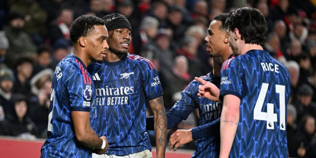 Premier League projeta aumento de £ 750 milhões em receita com publicidade centralizada