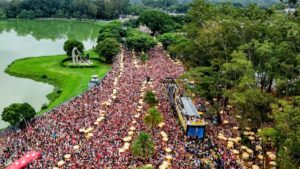 Ivete Sangalo reuniu 1,2 milhão em Carnaval de rua - Sergio Barzaghi/SECOM