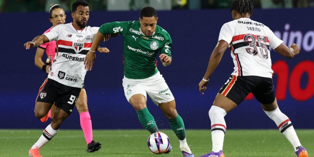 Record alcança 13 pontos com vitória de Palmeiras sobre São Paulo em semifinal do Paulistão