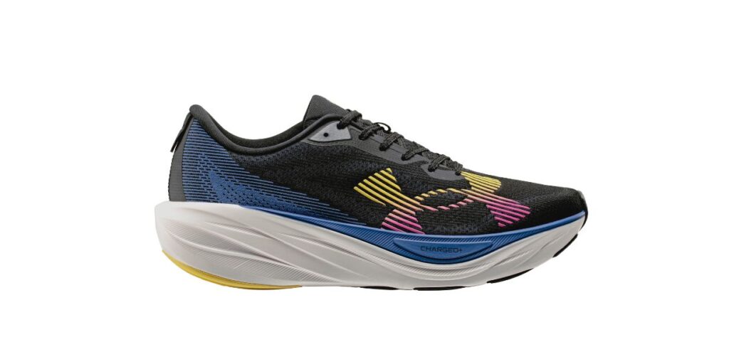 Under Armour lança modelo Nonstop focado em praticantes de diferentes níveis