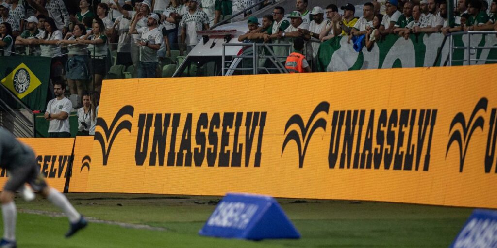 Uniasselvi também conta com exposição nas placas do Allianz Parque - Divulgação