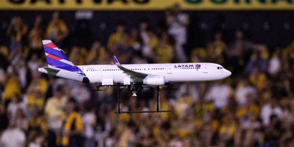 Cara ou coroa, árbitro, VAR: O futebol já esgotou todos os espaços comerciais?