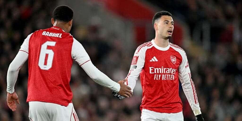 Arsenal evolui parceria com WhatsApp e Facebook para centralizar comunicação com fãs