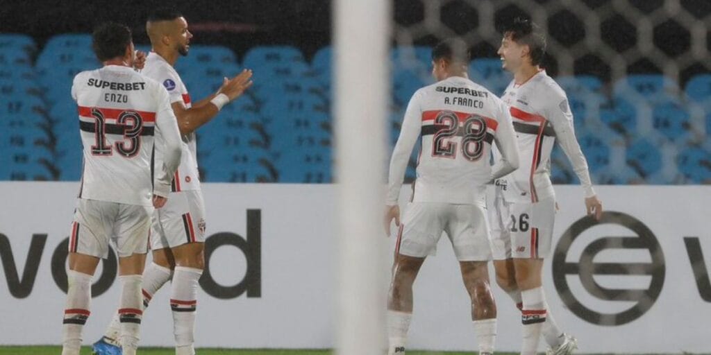 SBT alcança vice-liderança na audiência com São Paulo x Boston River pela Sul-Americana