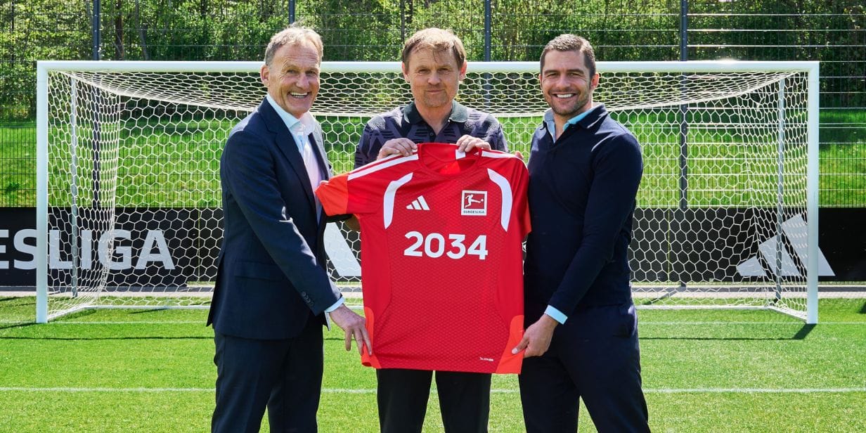 Da esq. para a dir. Hans-Joachim Watzke (presidente da DFL), Bjørn Gulden (CEO da Adidas) e Marc Lenz (CEO da DFL) - Adidas