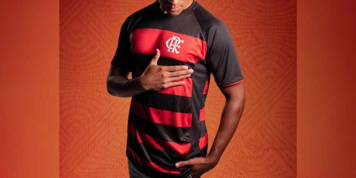 Camisa do Flamengo, lançada em parceria com a Shopee, custa menos de R$ 100 - Divulgação