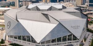 Mercedes-Benz “dribla” regras da Fifa para Copa do Mundo 2026 com estádio em Atlanta