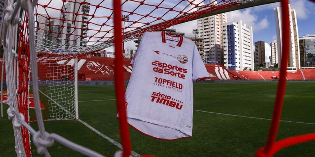 Reebok garante visibilidade na Série B e lança nova camisa do Náutico dia 29