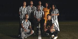 Novo uniforme do Botafogo com a Mizuno - Eduardo Dall'Oglio/Divulgação