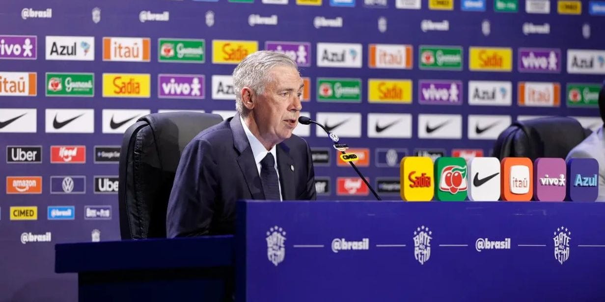 O técnico Carlo Ancelotti durante o anúncio dos 26 convocados - Rafael Ribeiro / CBF