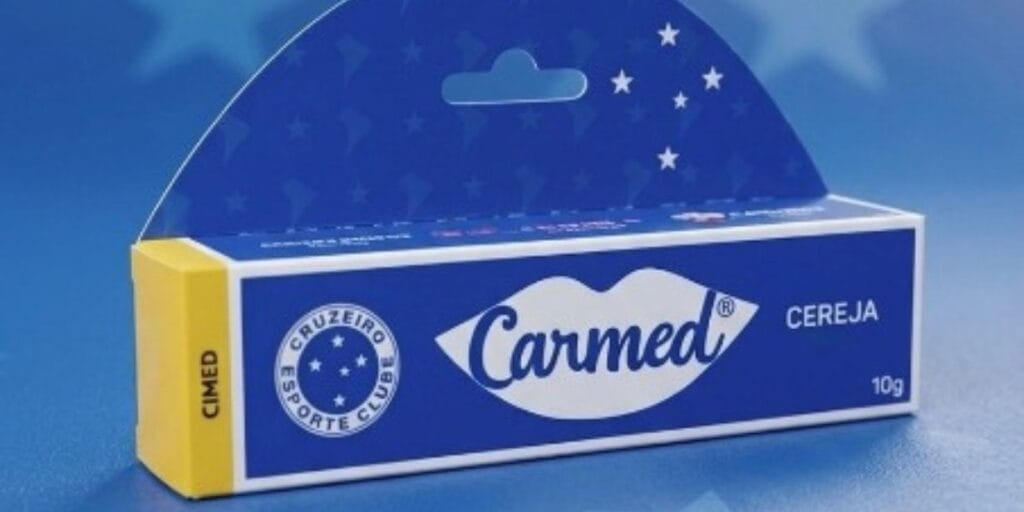Carmed e Cruzeiro ampliam parceria com linha de produtos inspirada na torcida