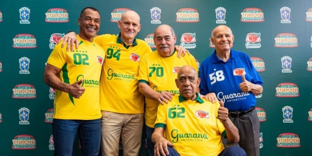 Guaraná Antarctica faz ação com cinco gerações campeãs pela seleção brasileira
