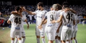 Jogadores do Santos comemoram gol contra o Deportivo Cuenca - Raul Baretta/ Santos