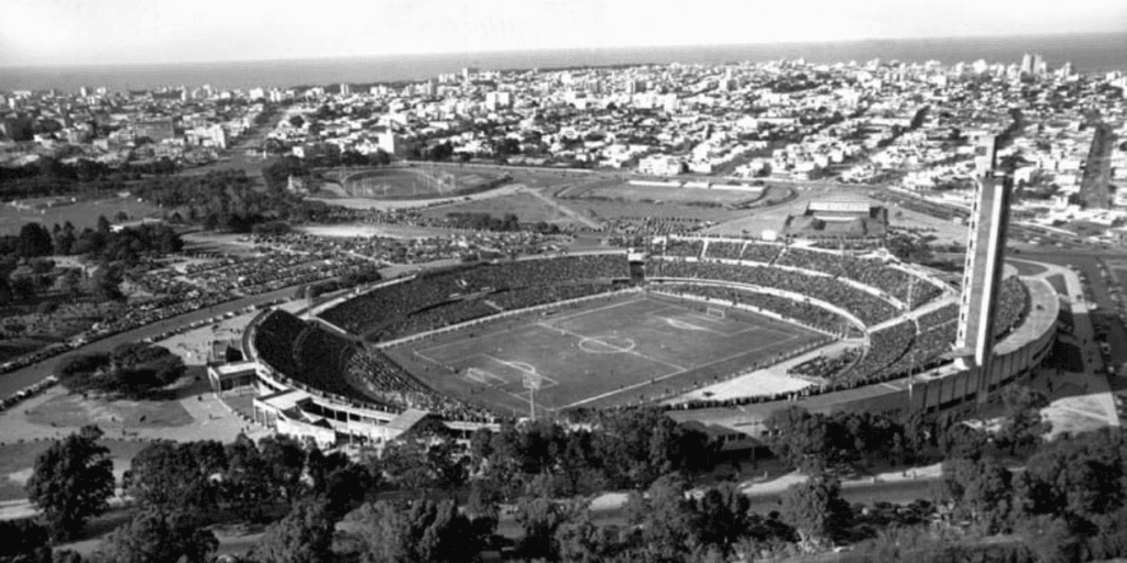 Os negócios por trás dos estádios das finais de Copa do Mundo: Centenário, Uruguai, 1930