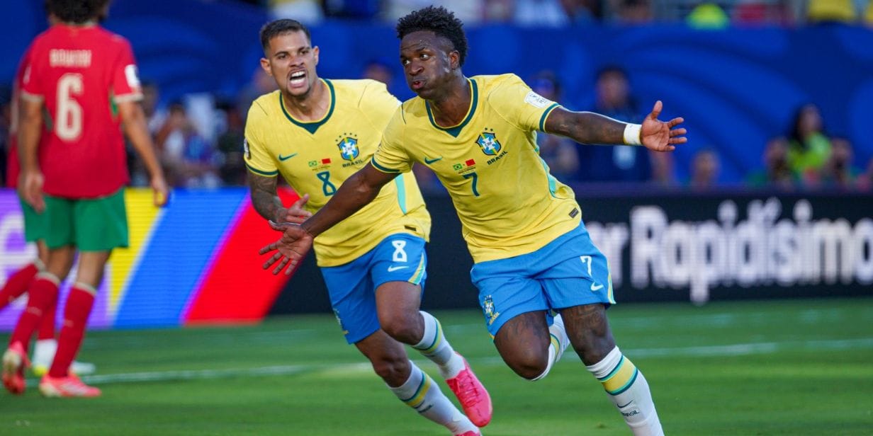 Vini Júnior comemora o gol de empate do Brasil - Nelson Terme/ CBF