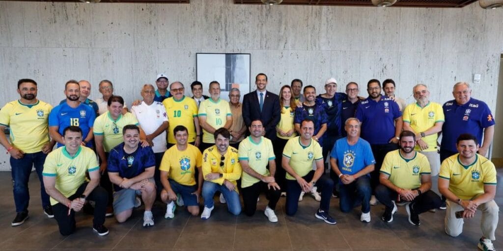 Dirigentes fazem novo desagravo a Samir Xaud, após ataques sofridos pelo presidente da CBF