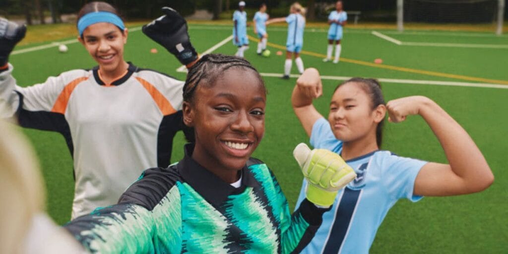 Uma em cada duas meninas abandona esporte na adolescência, mostra estudo global da Dove