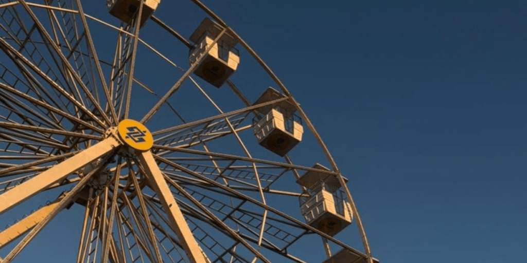 Banco do Brasil aposta em roda-gigante e espaço inspirado em farol para ativar o Vivo Rio Pro