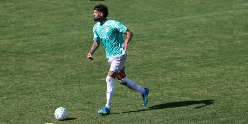 Palmeiras fecha com Embracon e estreia marca na camisa contra Atlético-MG