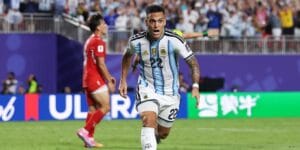 Lautaro Martínez comemora o terceiro gol da Argentina sobre a Suíça - Divulgação/Fifa