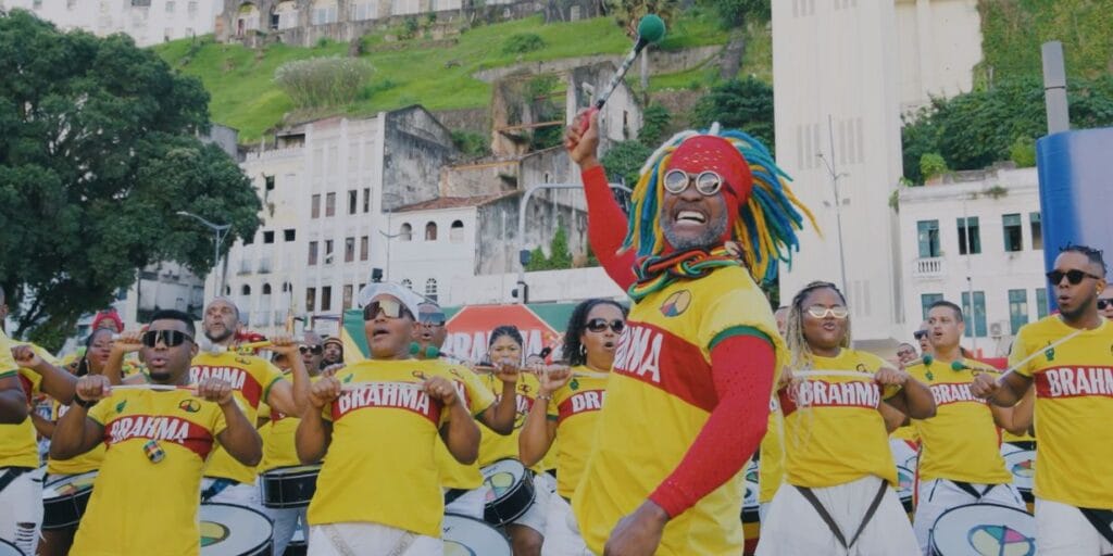 Brahma se une ao Olodum para responder “remada viking” antes de Brasil x Noruega