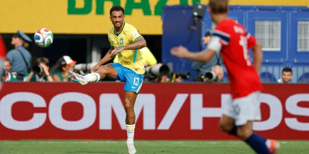 Globo alcança 106,5 milhões de pessoas com jogos da seleção na Copa do Mundo 2026