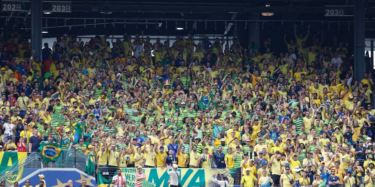Torcida brasileira as arquibancadas do Nova York/Nova Jersey Stadium para jogo com Noruega - Rafael Ribeiro / CBF