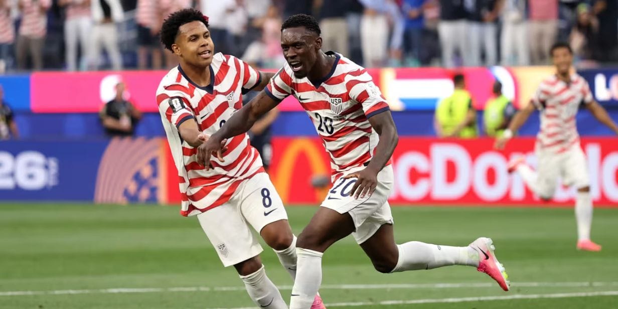 Balogun comemora o primeiro gol dos EUA contra a Bósnia e Herzegovina - Fifa/Divulgação