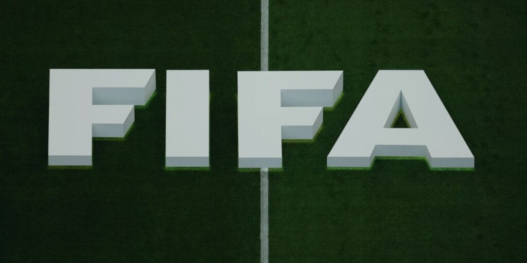 Câmara de Compensação da Fifa aproxima-se de US$ 1 bilhão gerados para clubes formadores