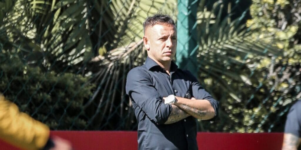 Rafinha assume lugar deixado por Rui Costa como executivo de futebol do São Paulo