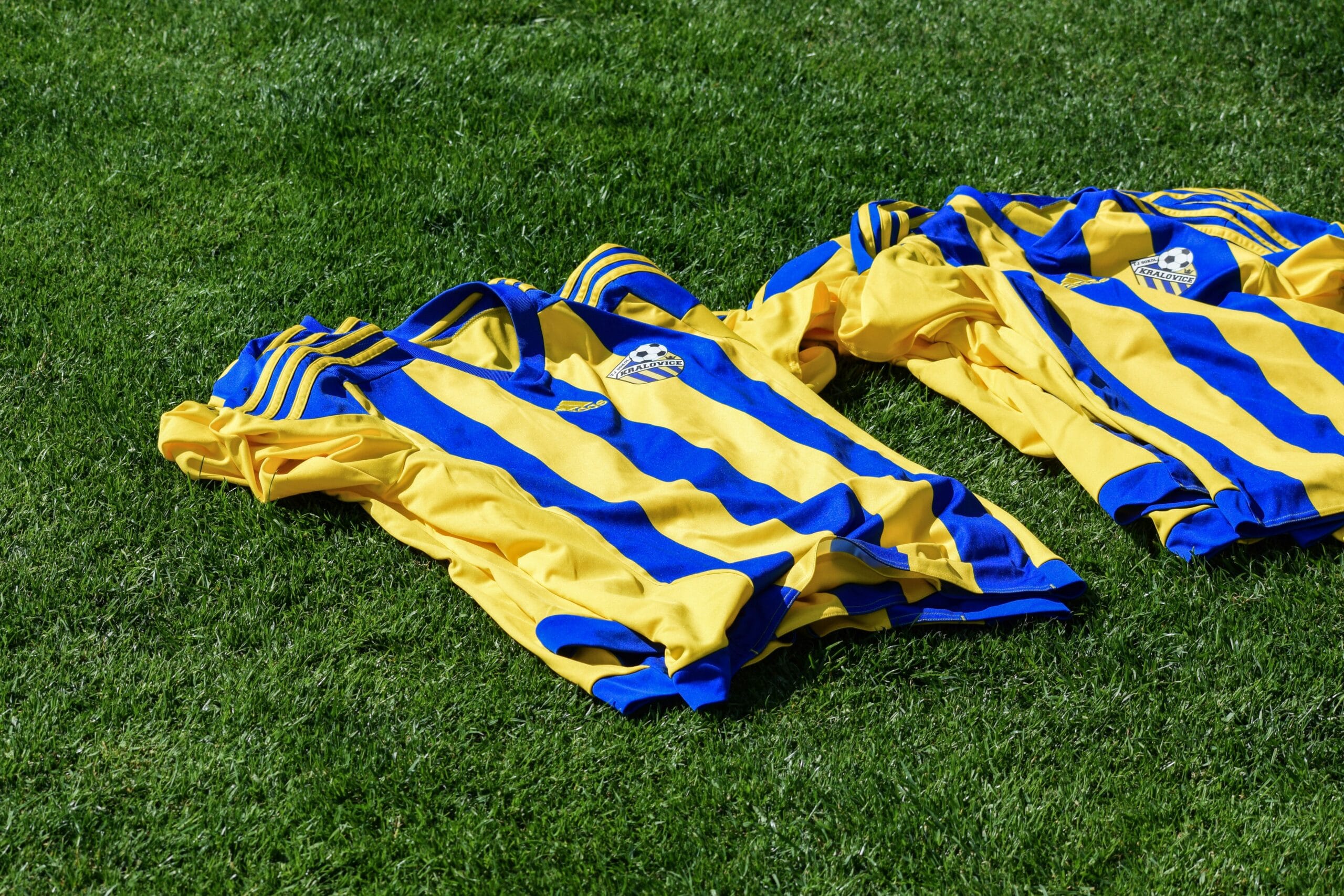 Plataformas de iGaming dominam patrocínios de camisas no futebol brasileiro - Martin Zeman/Unsplash