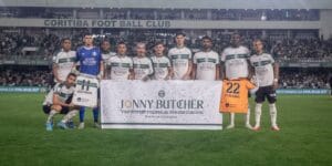 Coritiba fez homenagem a torcedor inglês Jonny Butcher, diagnosticado com ELA - Luis Lisboa/Coritiba