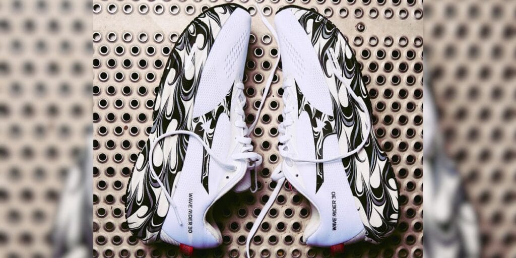 Mizuno lança 30ª edição do tênis Wave Rider com nova estrutura de amortecimento