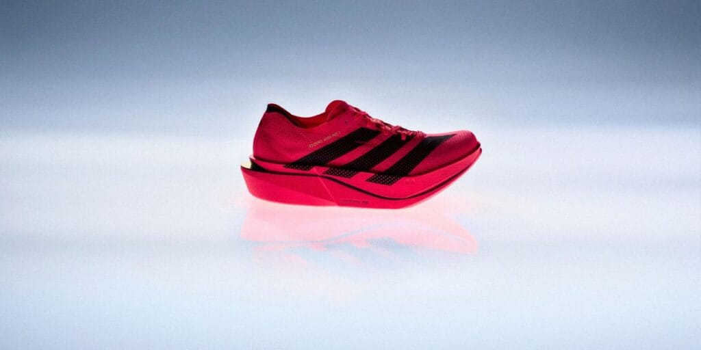 Adidas lança Adizero Adios Pro 5 com nova tecnologia de carbono e redução de peso